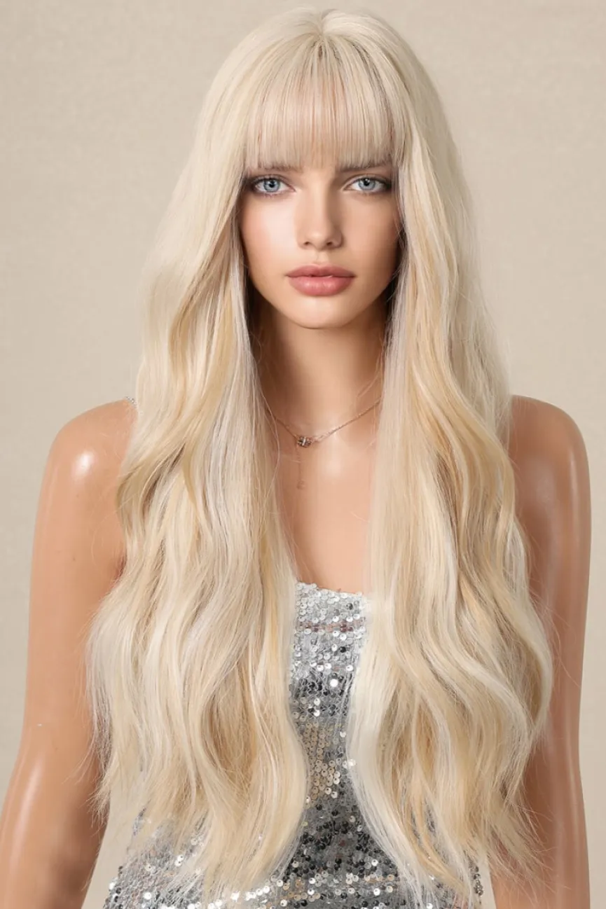 As Blonde Golvende Pruik met Pony