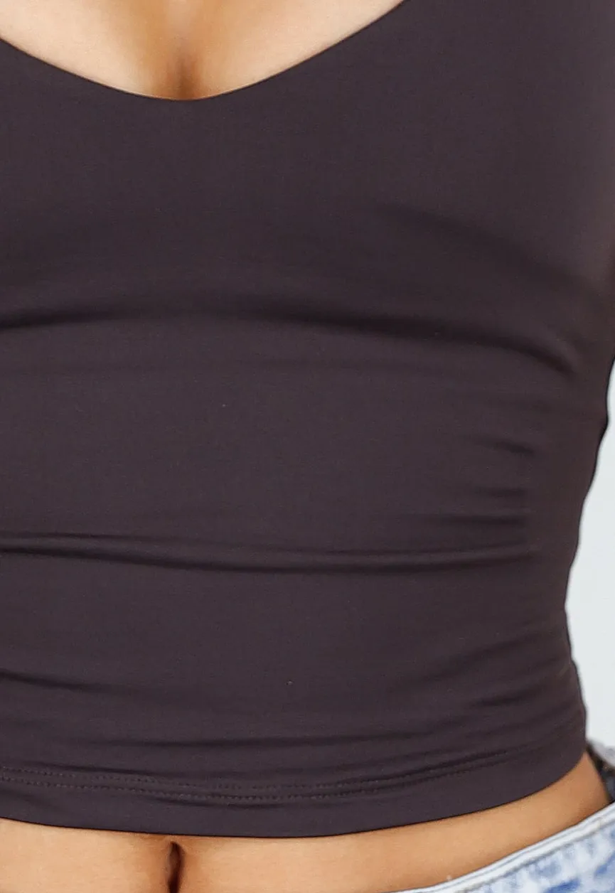 Aubergine Sport Crop Top met Kruisbandjes en Pads