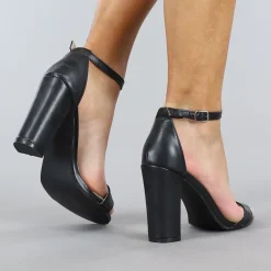 Basic Zwarte Lederlook Sandaletten met Blokhak