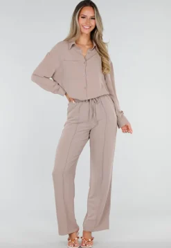 Beige Blouse met Kraag, Knoopsluiting en Lange Mouwen