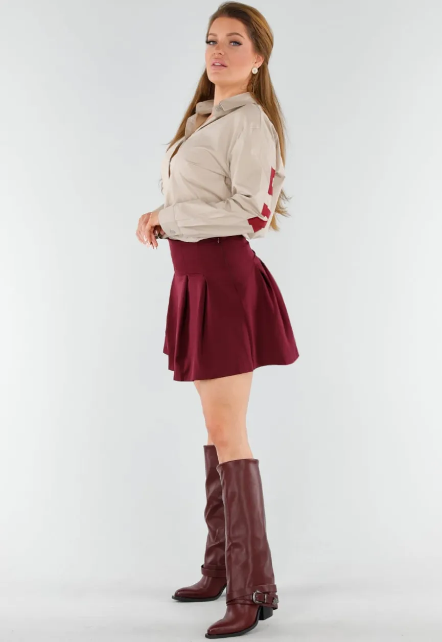 Beige Blouse met Rode NY Patchletters en Knoopsluiting