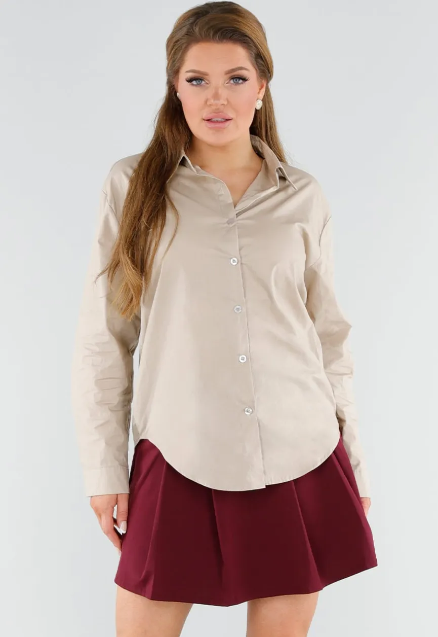 Beige Blouse met Rode NY Patchletters en Knoopsluiting