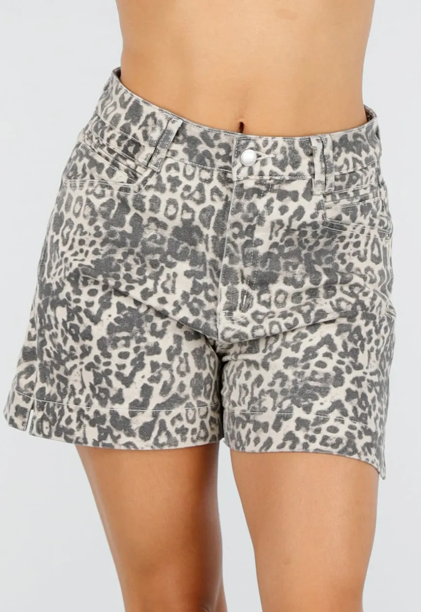 Beige Bruine Leopard Print Shorts met Rechte Pijpen