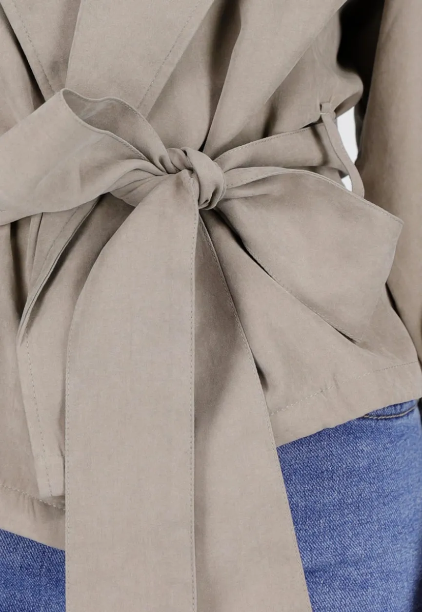 Beige Cropped Trenchcoat Jas met Strikceintuur