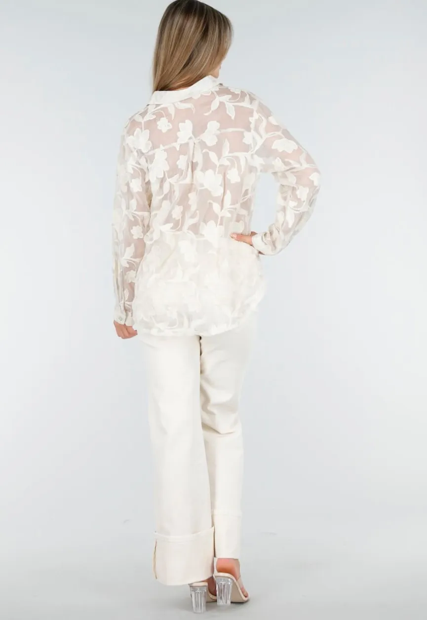 Beige Doorschijnende Blouse met Bloemenborduursel en Lange Mouwen