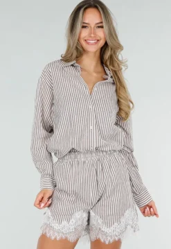 Beige Gestreepte Blouse en Short Set met Kant