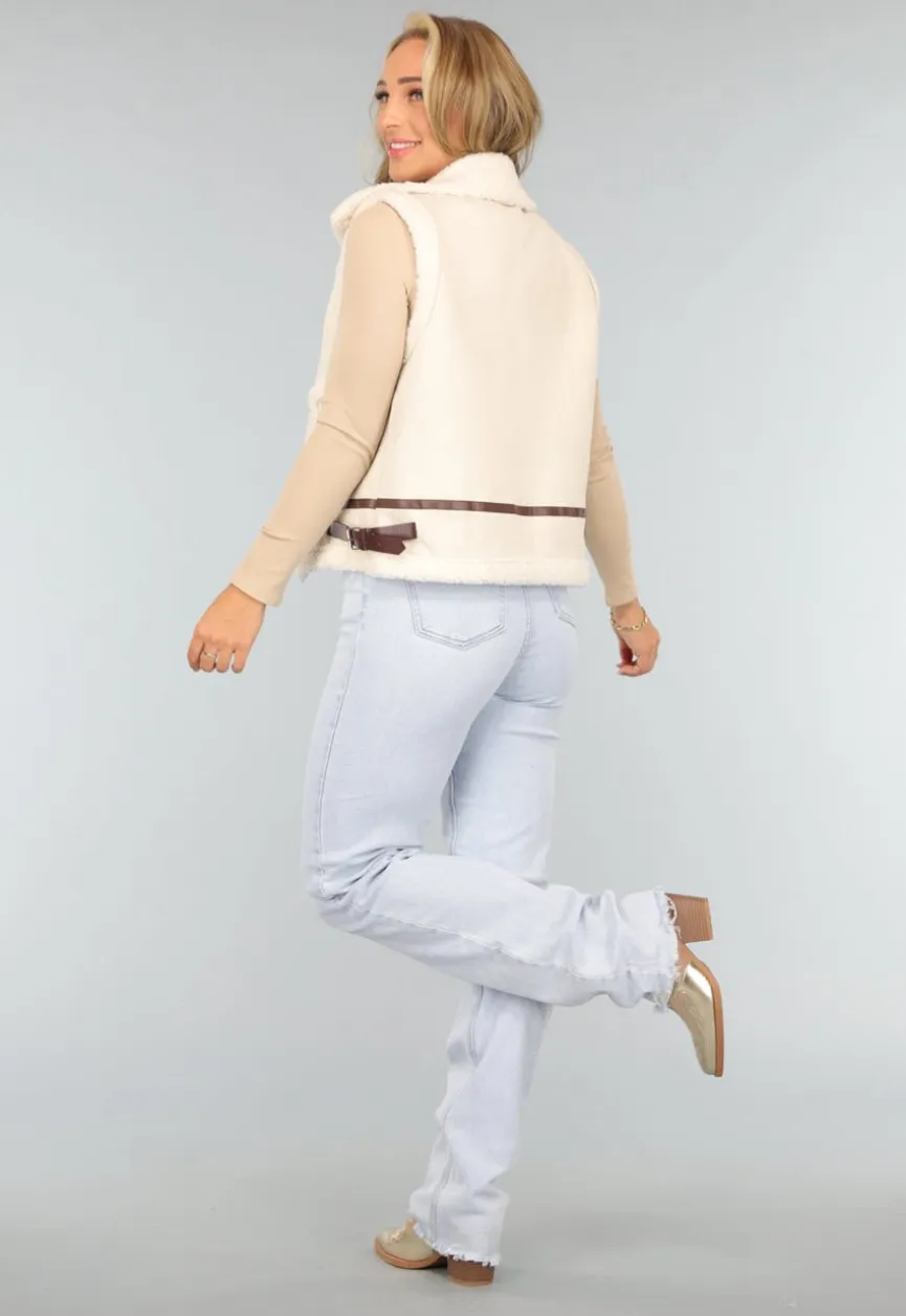 Beige Gilet met Teddy Voering en Gesp Details