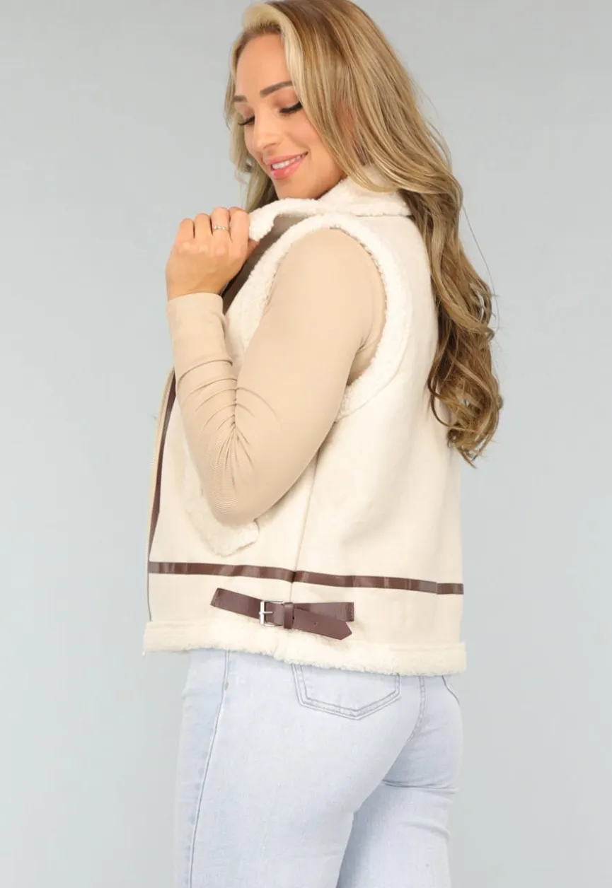 Beige Gilet met Teddy Voering en Gesp Details