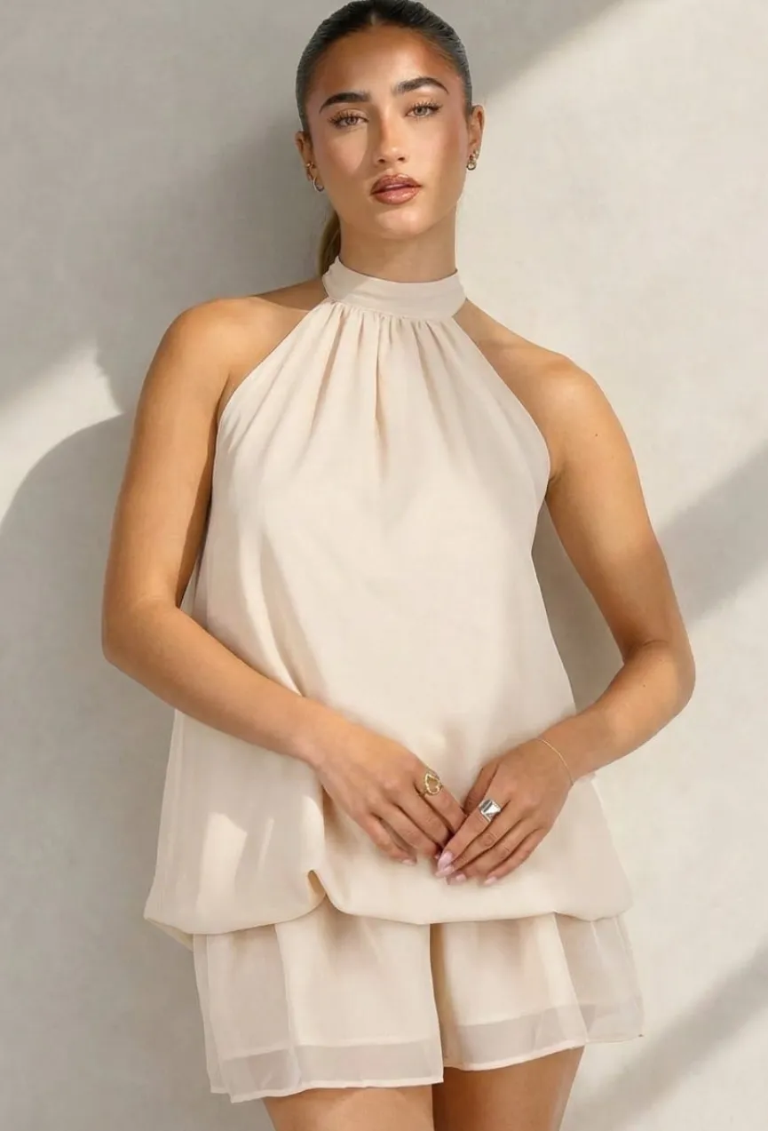 Beige Halter Mini Jurk met Open Rug en Striksluiting