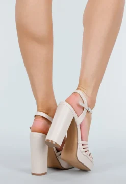 Beige Platform Sandalen met Blokhak, Kruisbandjes en Enkelbandje
