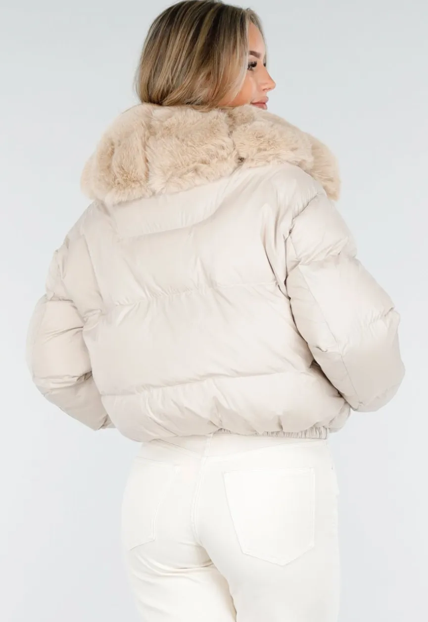 Beige Pufferjas met Bontkraag en Drukknopen