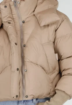 Beige Puffer Jas met Capuchon en Hoge Kraag