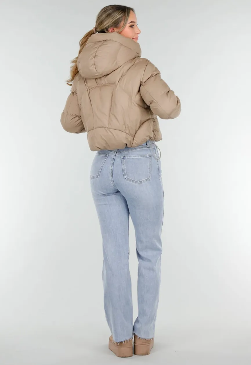 Beige Puffer Jas met Capuchon en Hoge Kraag