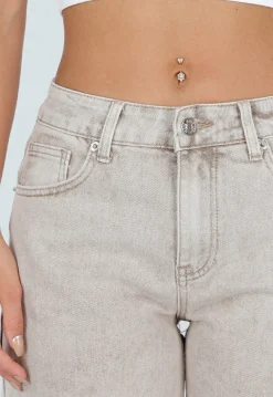 Beige Stretch Denim Bermuda Broek met Rechte Pijpen