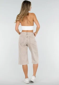 Beige Stretch Denim Bermuda Broek met Rechte Pijpen