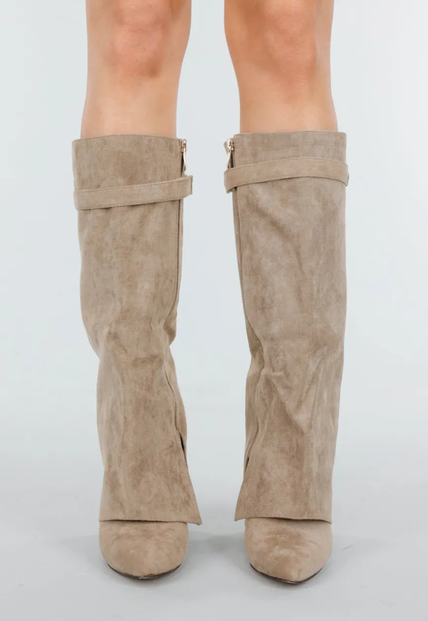 Beige Suède-look Hoge Laarzen met Bandje en Puntneus