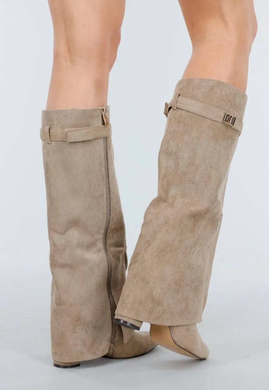 Beige Suède-look Hoge Laarzen met Bandje en Puntneus