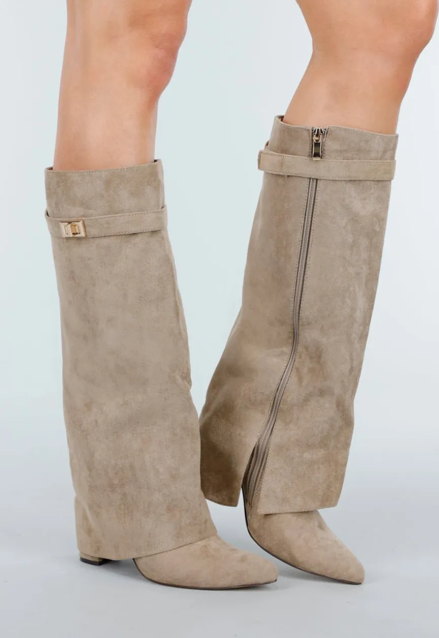 Beige Suède-look Hoge Laarzen met Bandje en Puntneus