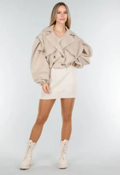 Beige Suède Look Jasje met Dubbele Knoopsluiting en Wijde Mouwen