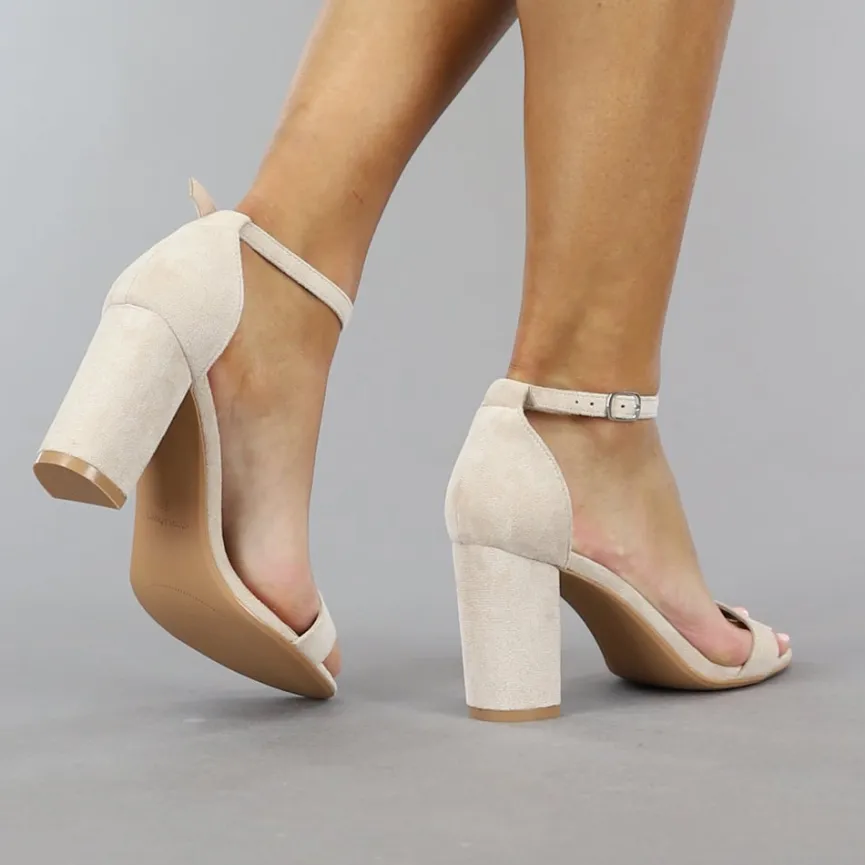 Beige Suède Sandaletten met Grote Hak