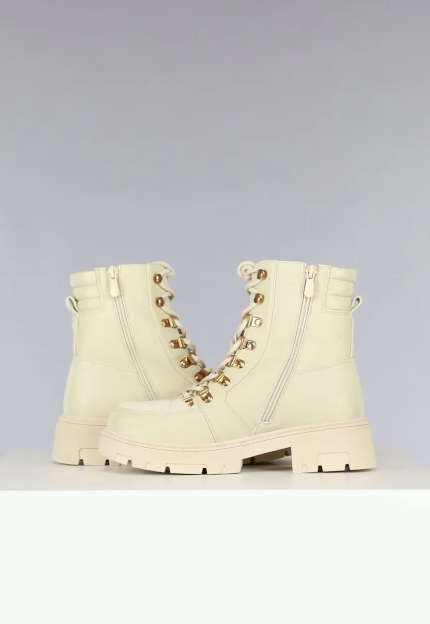 Beige Teddy Boots met Veters