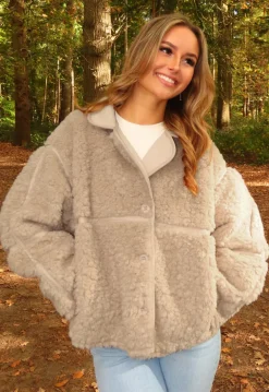Beige Teddy Jas met Opstaande Kraag en Knoopsluiting