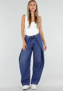 Blauwe Barrel Jeans met Drukknoopdetails en Verstelbare Plooien