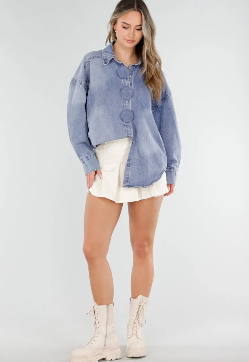 Blauwe Denim Blouse met Oversized Knopen en Lange Mouwen