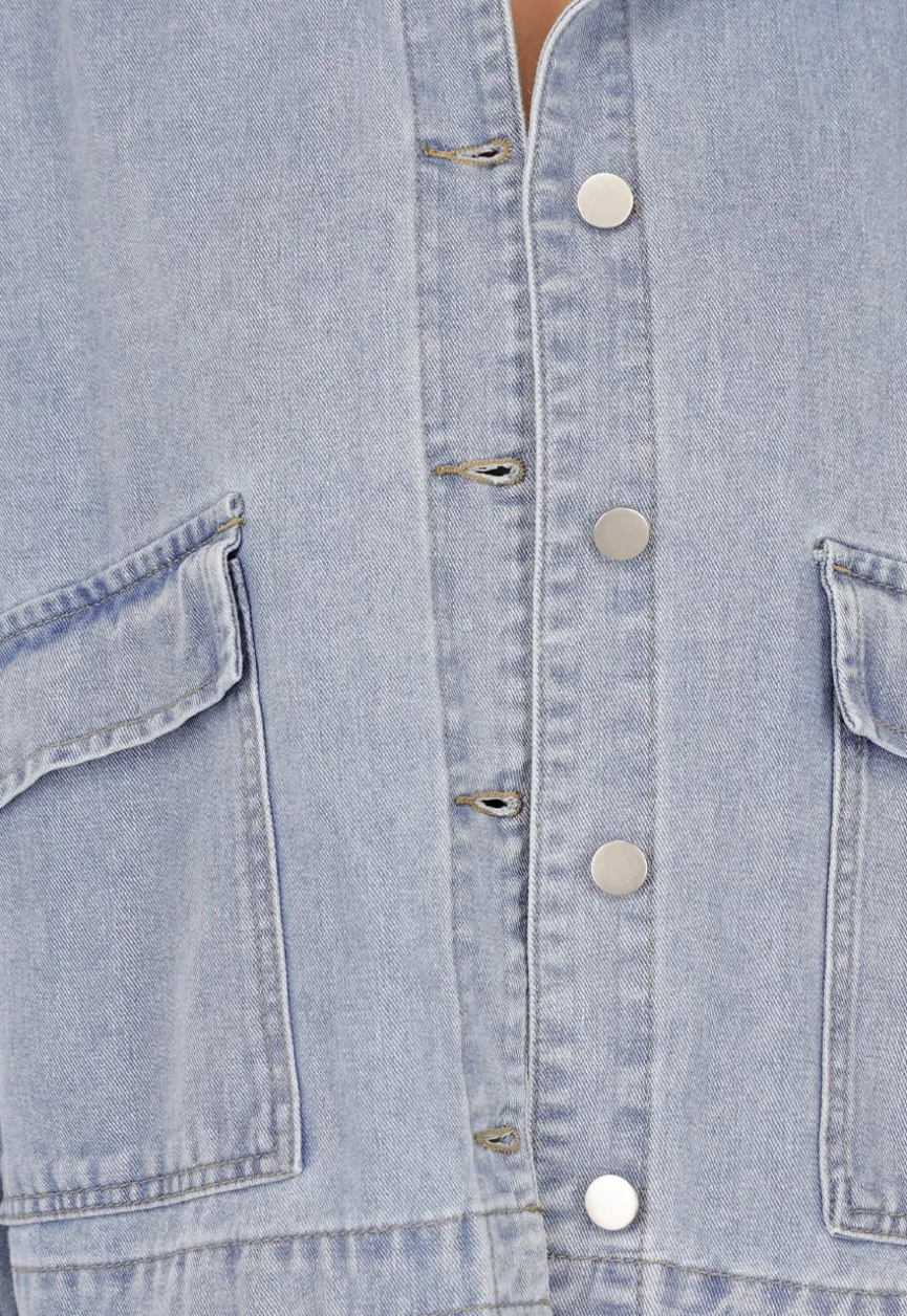 Blauwe Denim Jas met Klepzakken, Trekkoord en Knoopsluiting