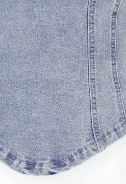 Blauwe Denim Top met Brede Bandjes en Getailleerde Pasvorm