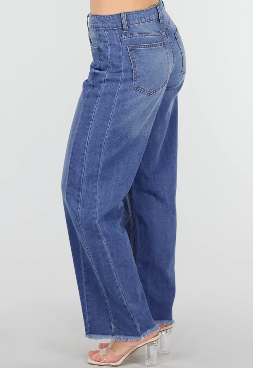 Blauwe High Waist Wide Leg Jeans met Subtiele Wassing en Rafelige Zoom