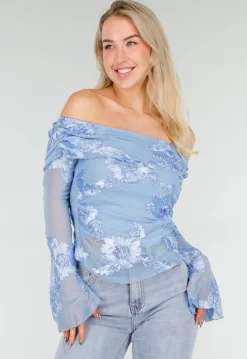 Blauwe Off Shoulder Mesh Top met Bloemen