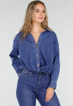Blauwe Spijkerblouse met Knoopdetail
