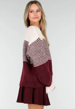 Bordeaux Gestreept Vest met Knoopsluiting en Contrasterende Boorden