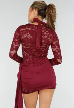 Bordeaux Kant Jurk met Lange Mouwen en Gedrapeerd Detail