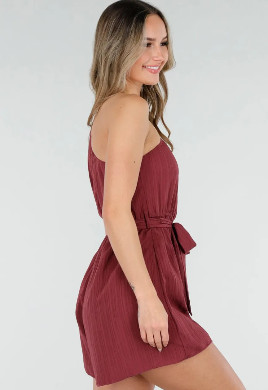 Bordeaux Playsuit met One Shoulder en Strik Tailleband