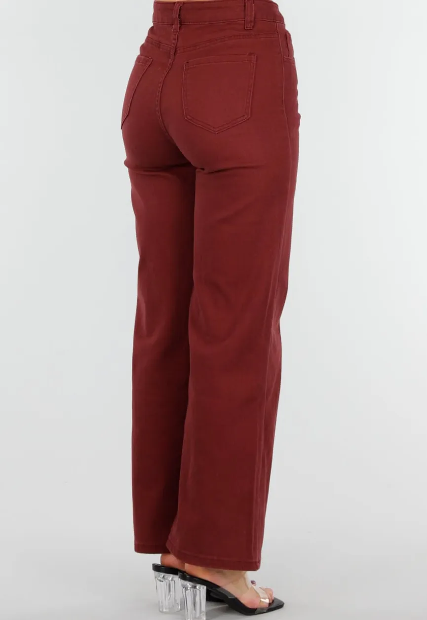 Bordeauxrode High Waist Jeans met Rechte Pijpen en Goudkleurige Knoop