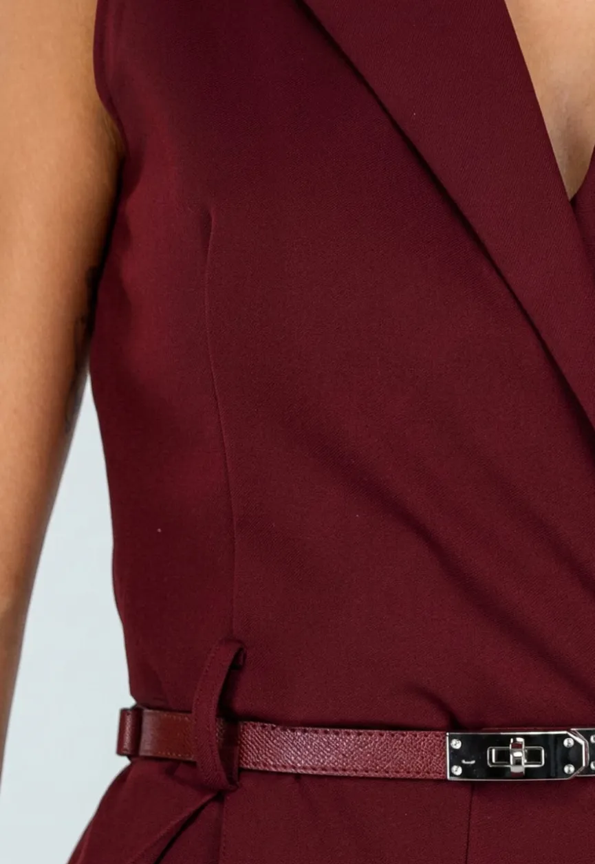 Bordeauxrode Mouwloze Playsuit met Revers, Riem, Blinde Rits en Stretch