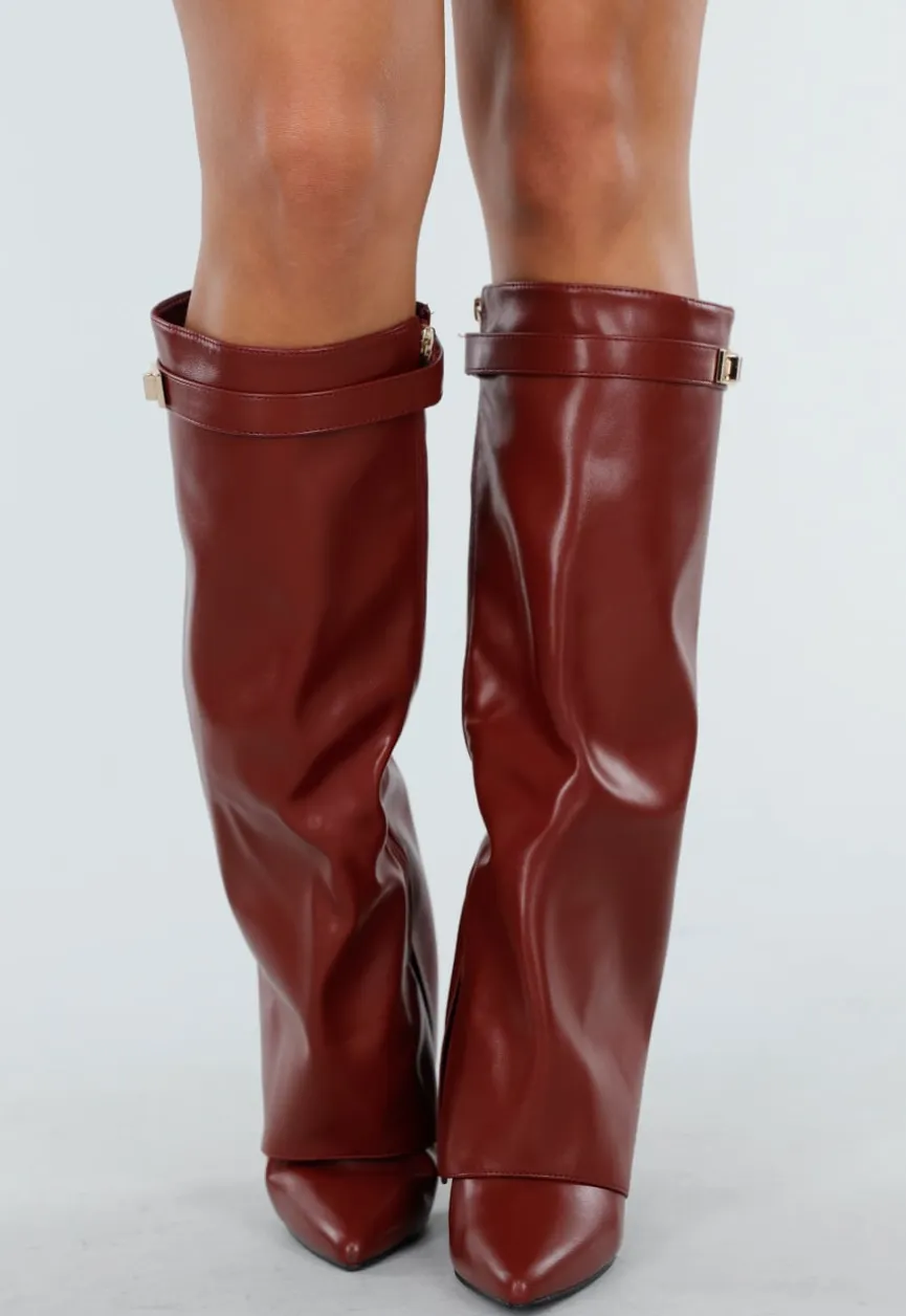 Bordeaux Rode Overlap Laarzen met Puntneus in Leatherlook