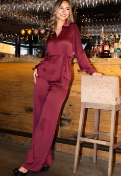 Bordeauxrode Satijnlook Set Met Blouse en Wide Leg Broek