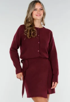 Bordeauxrood Gebreid Vest met Lange Mouwen en Knopen