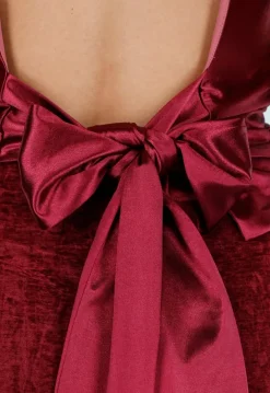 Bordeaux Satijnen Stretch Top met Strik en Open Rug