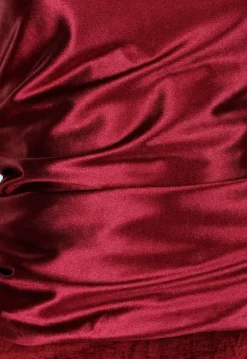 Bordeaux Satijnen Stretch Top met Strik en Open Rug