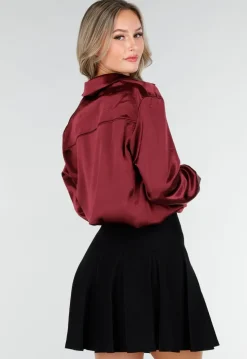 Bordeaux Satijnlook Blouse met Lange Mouwen en Knoopsluiting