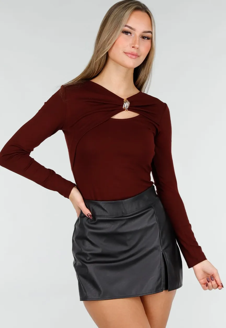 Bordeaux Top met Cut Out Detail