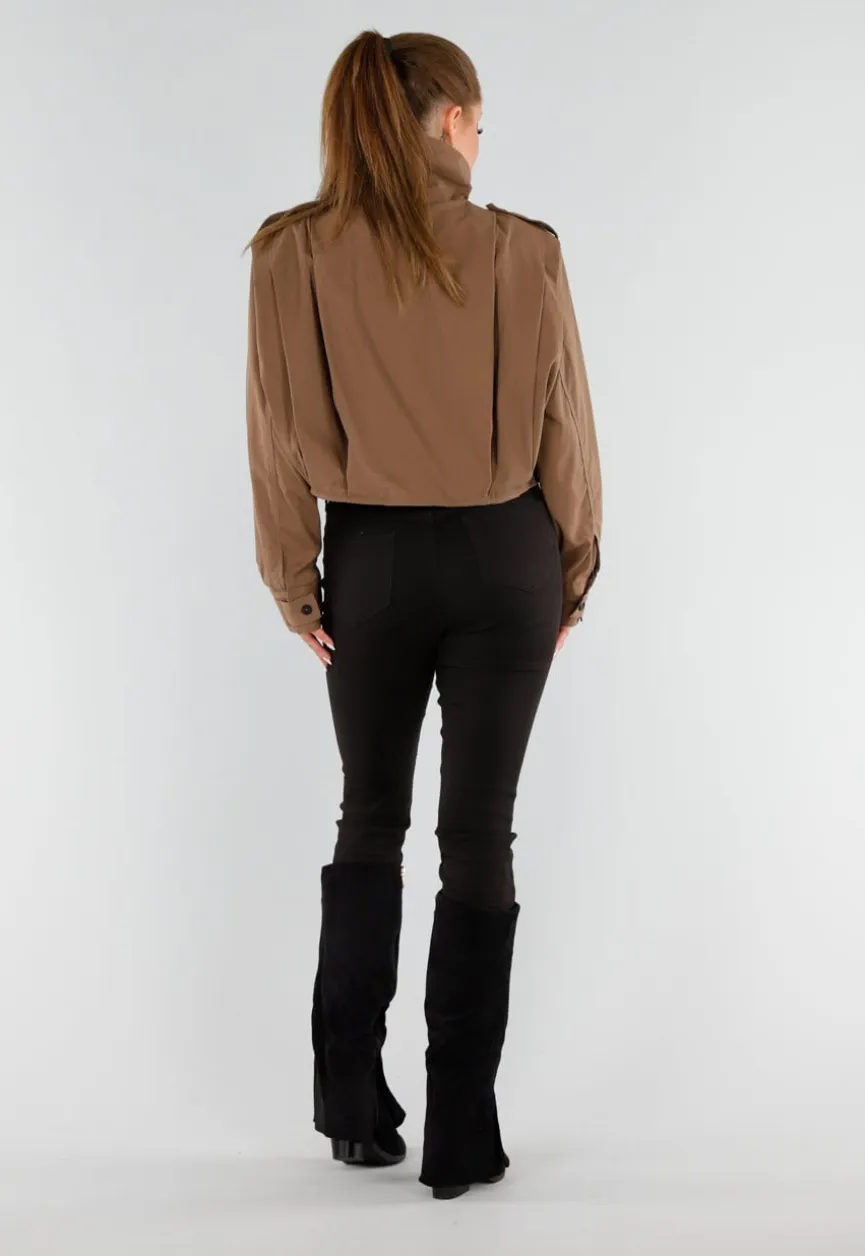Bruine Cropped Trenchcoat met Knoopsluiting en Brede Kraag