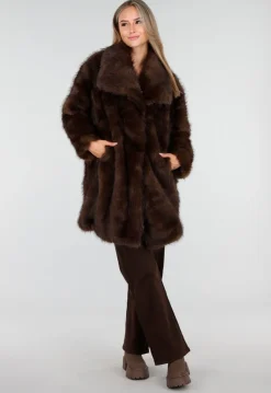 Bruine Faux Fur Jas met Brede Reverskraag