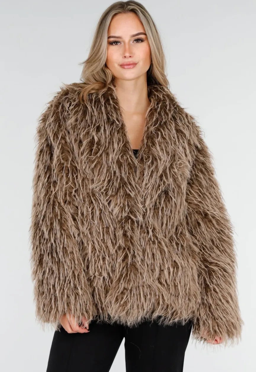 Bruine Fluffy Jas met Lange Haren en Losvallende Pasvorm