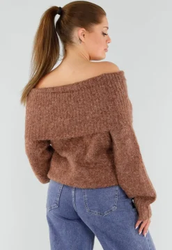 Bruine Gebreide Off Shoulder Trui van Wol met Brede Halsrand en Losvallende Pasvorm