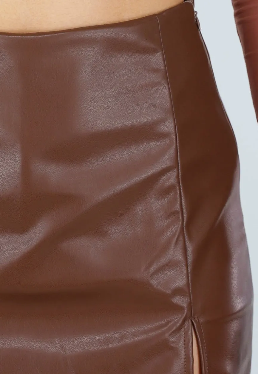 Bruine Lederlook Skort met Stretch en Binnenbroekje